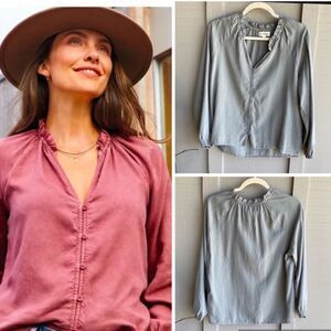 NWT Anthro Cloth & Stone Raglan Ruffle Neck Blouse in Blue/Green Size: M